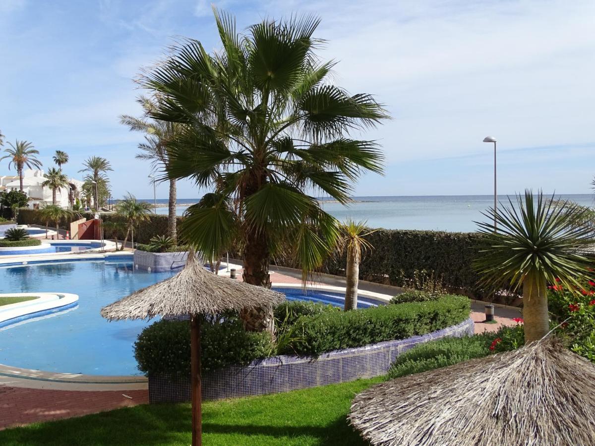 Apartamentos Punta Cormoran ลามังกา เดล มาร์เมนอร์ ภายนอก รูปภาพ